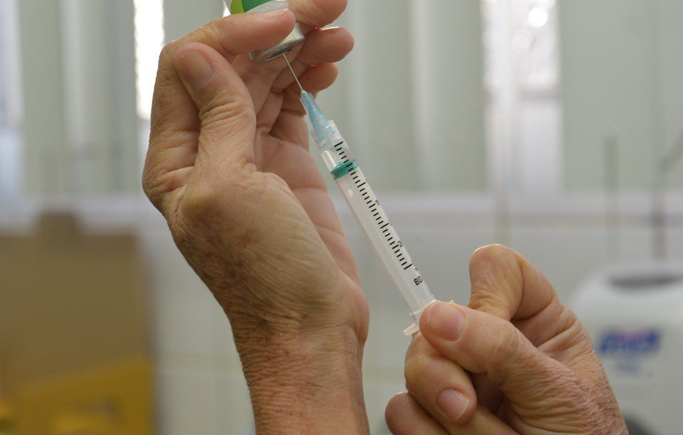 Mais de 80% das mortes por gripe no ES em 2025 foram de pessoas não vacinadas