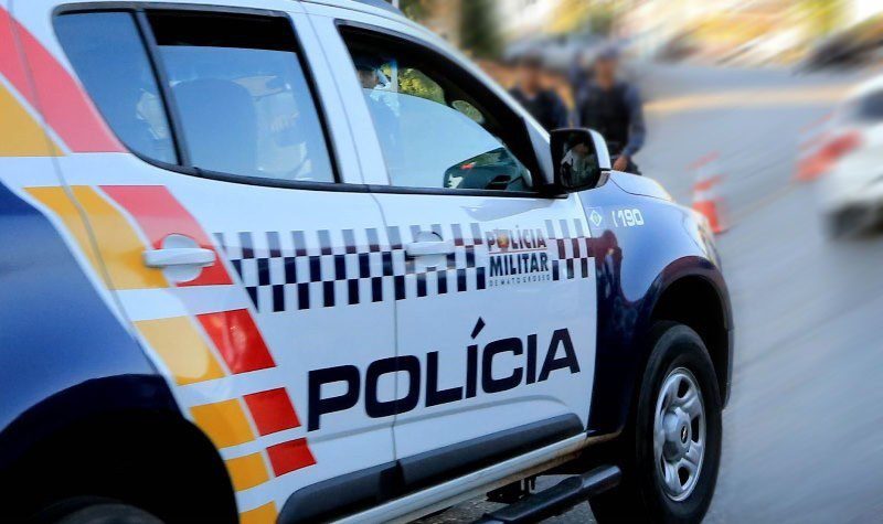Jovem de 22 anos é morto a tiros em frente de casa em Cuiabá