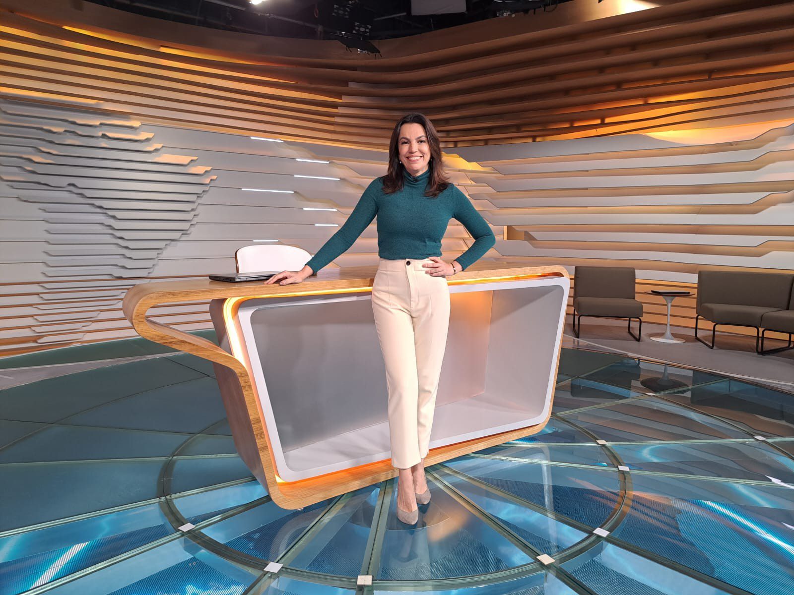 Jornalista Ana Paula Araujo lança nesta terça em SP livro sobre violência doméstica no Brasil