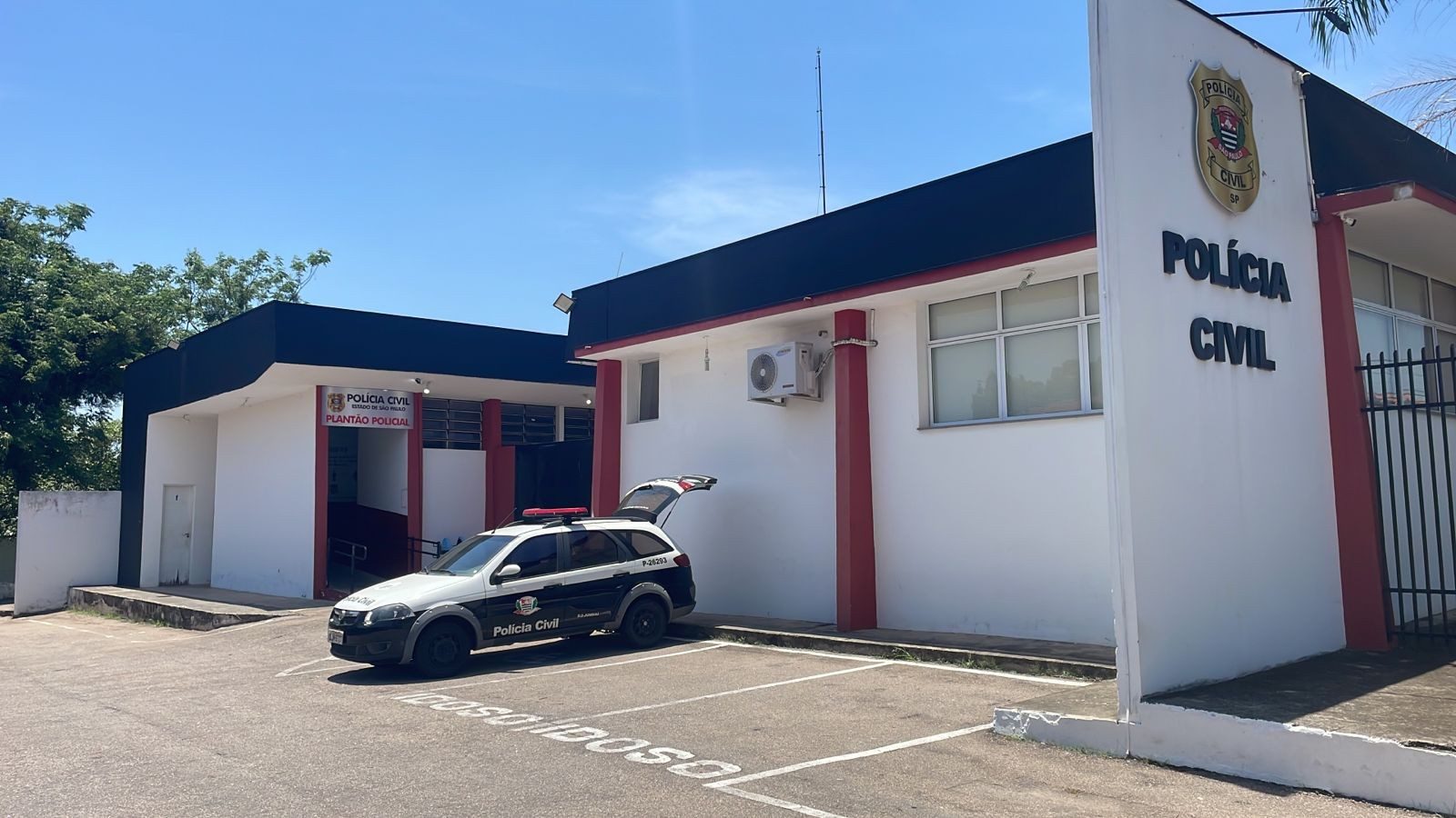 Polícia investiga morte de mulher encontrada em banheiro de casa em Itu