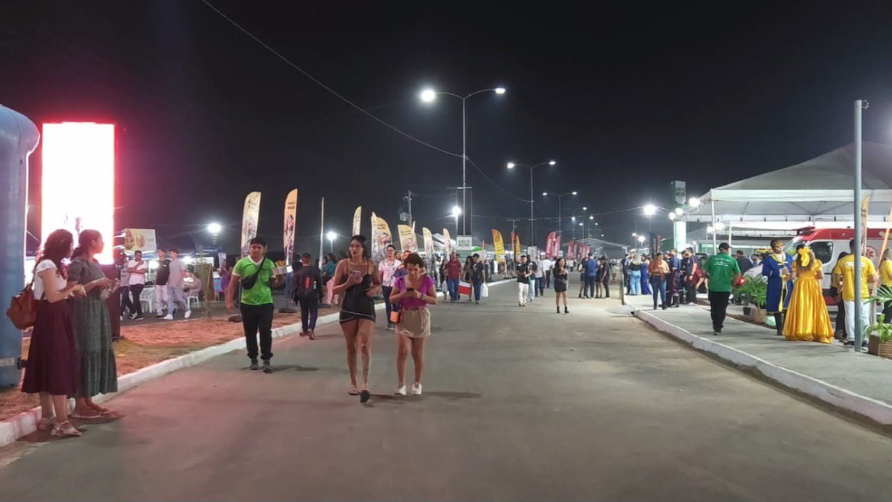 Sem vagas em hotéis, projeto incentiva moradores a hospedarem turistas durante eventos no interior do Acre