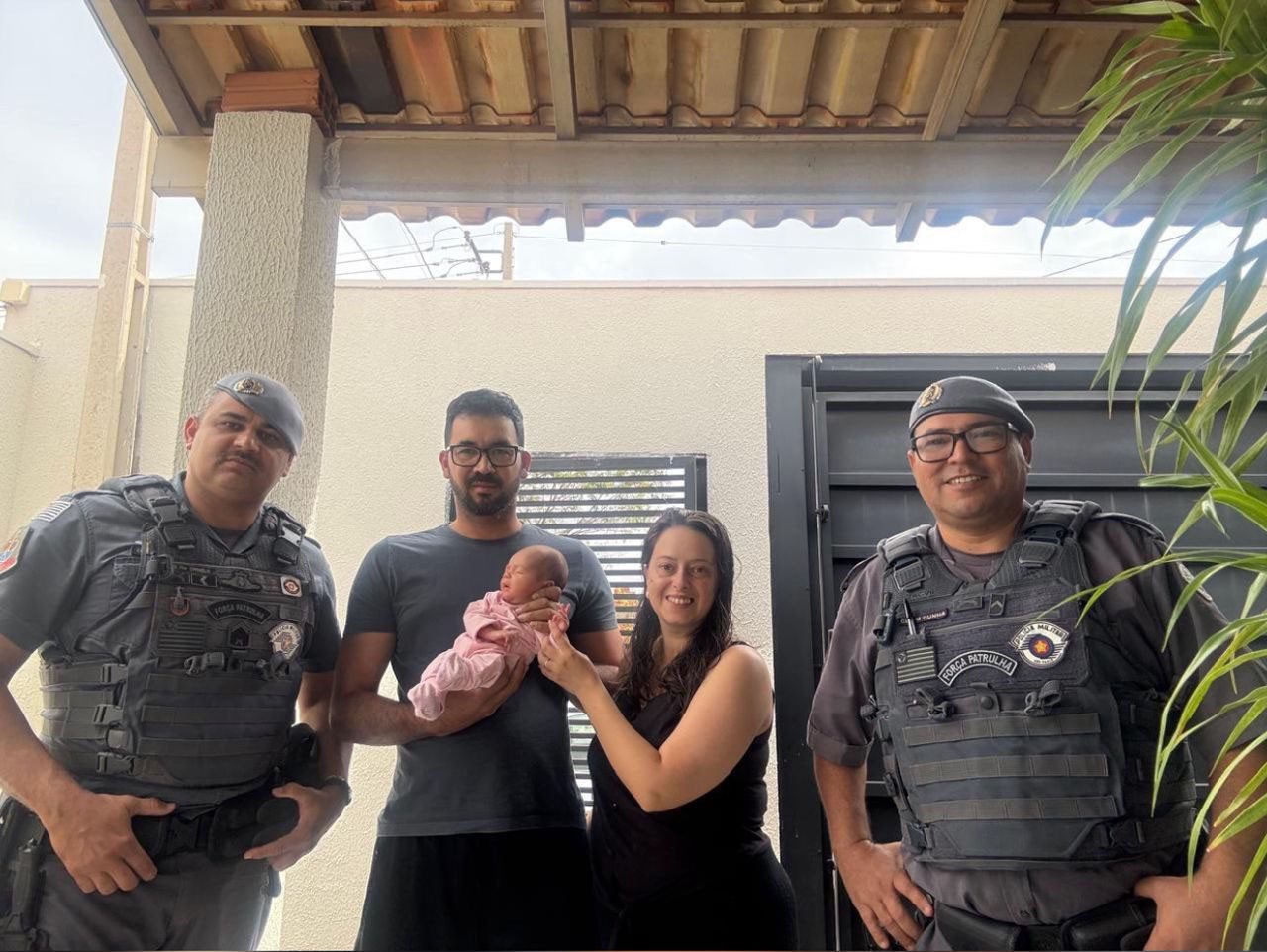 Bebê com apenas 30 dias de vida é socorrida de engasgamento por policiais militares em Tupi Paulista