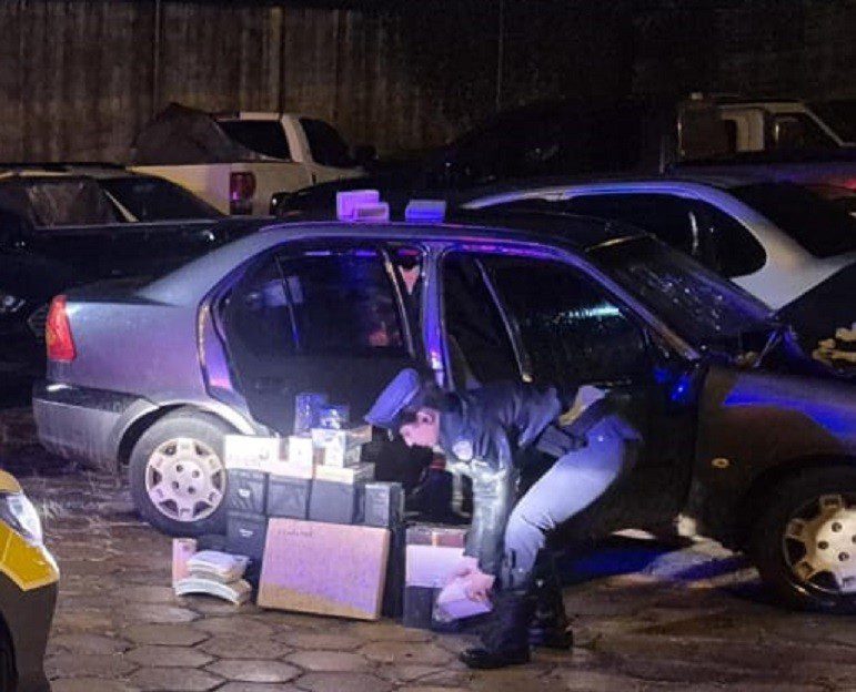 Com carga avaliada em R$ 15 mil, homem atropela boi, é abordado pela polícia e acaba preso por descaminho em Estrela do Norte