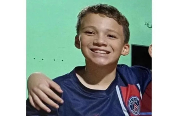 ‘Peço que devolvam o meu filho’, diz mãe de adolescente de 13 anos desaparecido em Monsenhor Gil