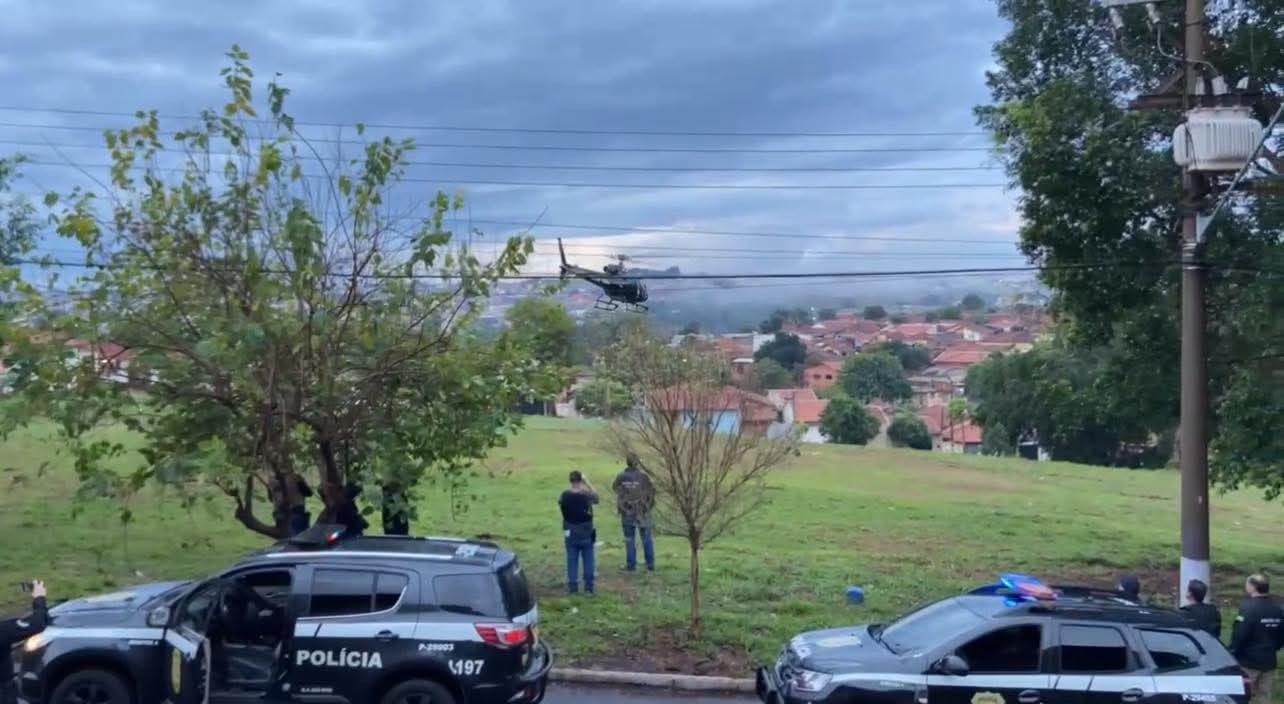 Três pessoas são presas em flagrante durante operação contra tráfico de drogas no interior de SP