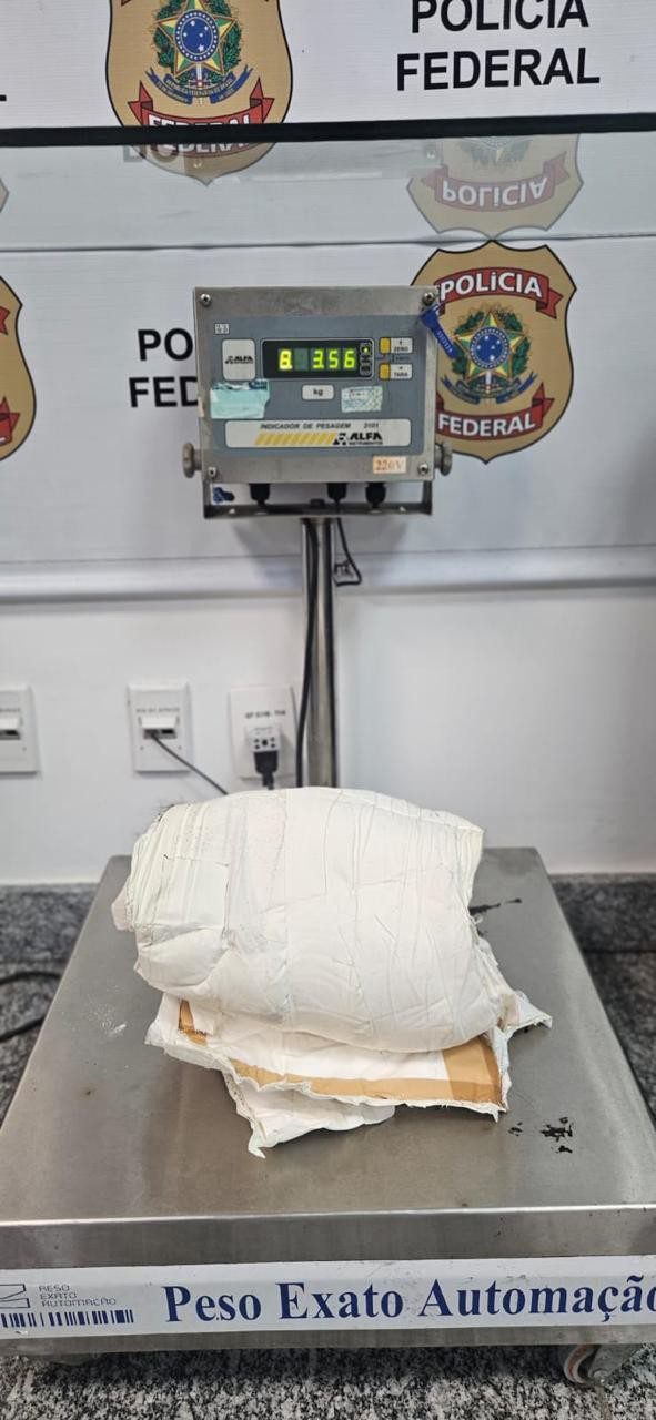 Homem é preso no Galeão tentando embarcar para Paris com 3,5 kg de cocaína
